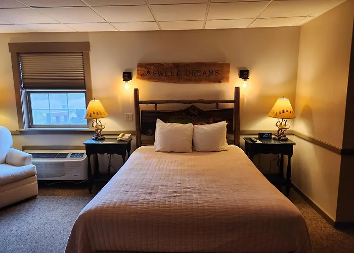 The Common Man Inn, Spa & Lodge