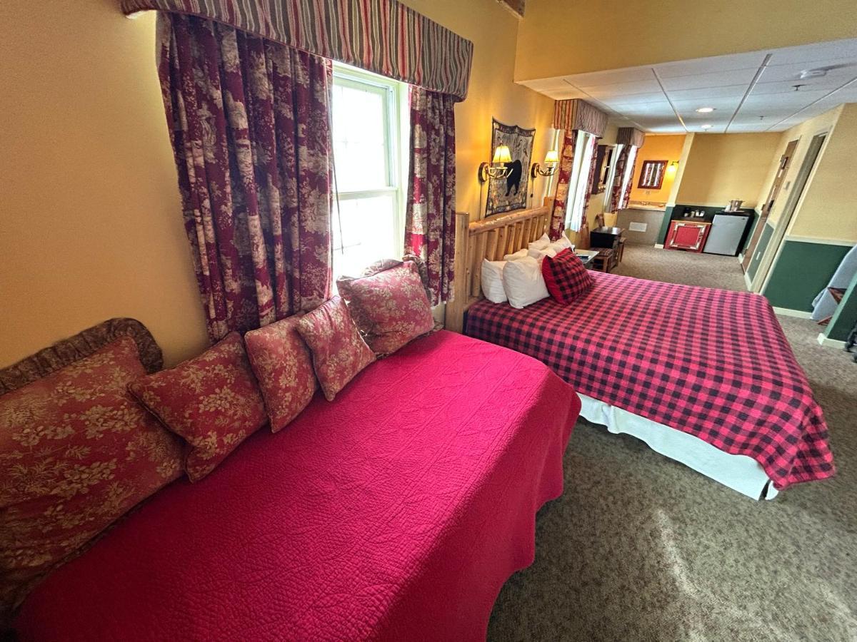 Hotel The Common Man Inn, &