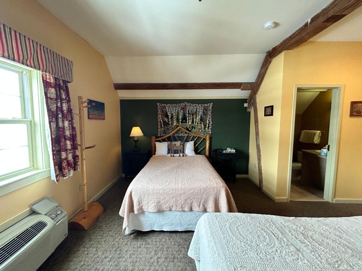 Hotel The Common Man Inn, &