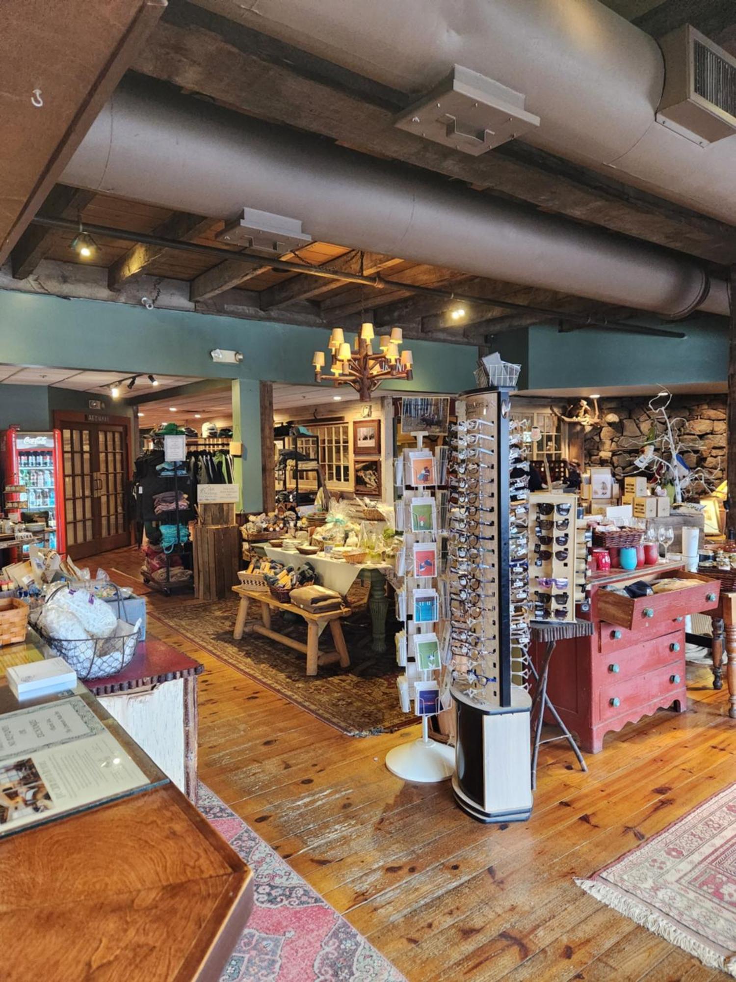 The Common Man Inn, & Hotel 4*