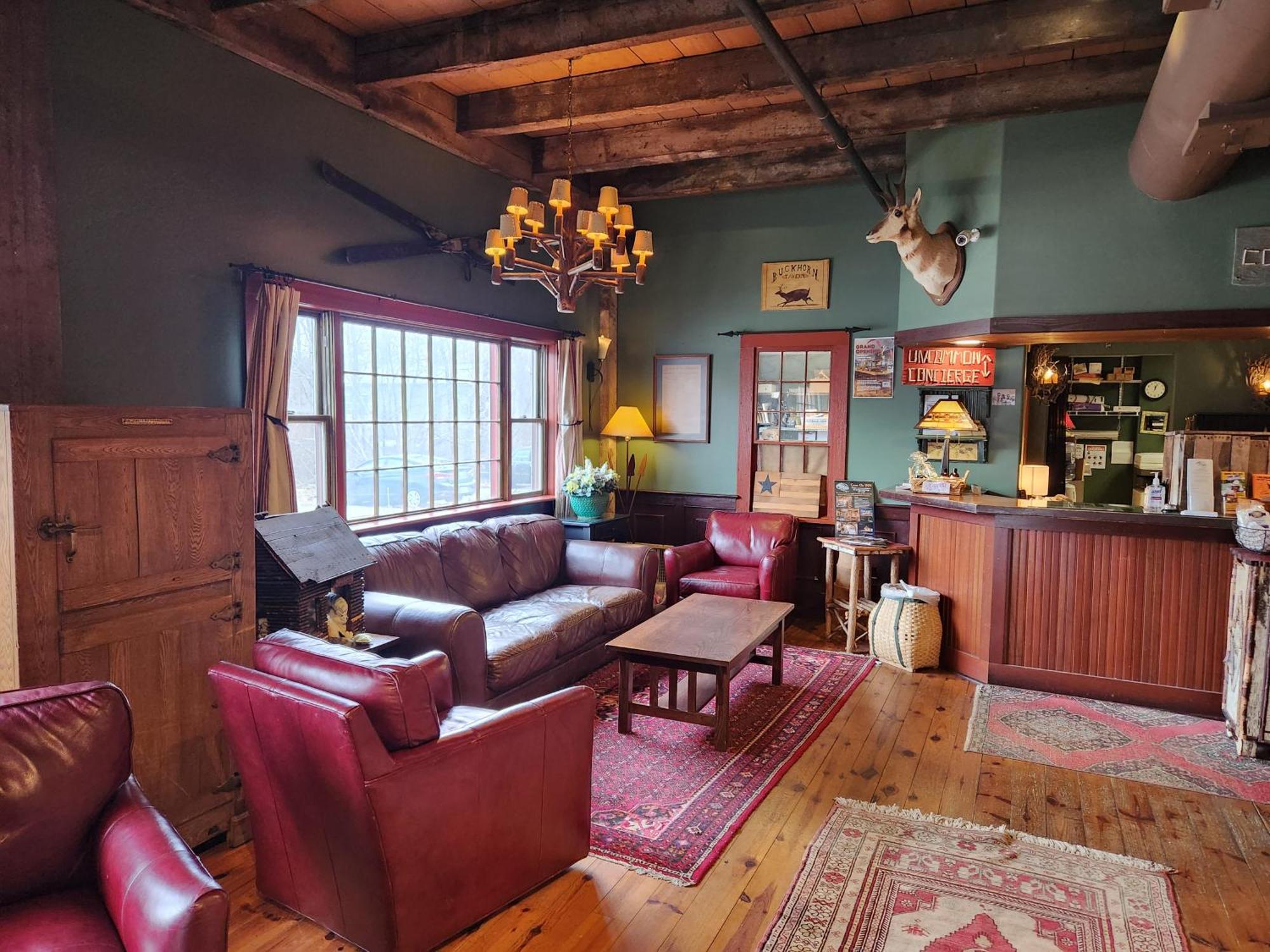 Hotel The Common Man Inn, &