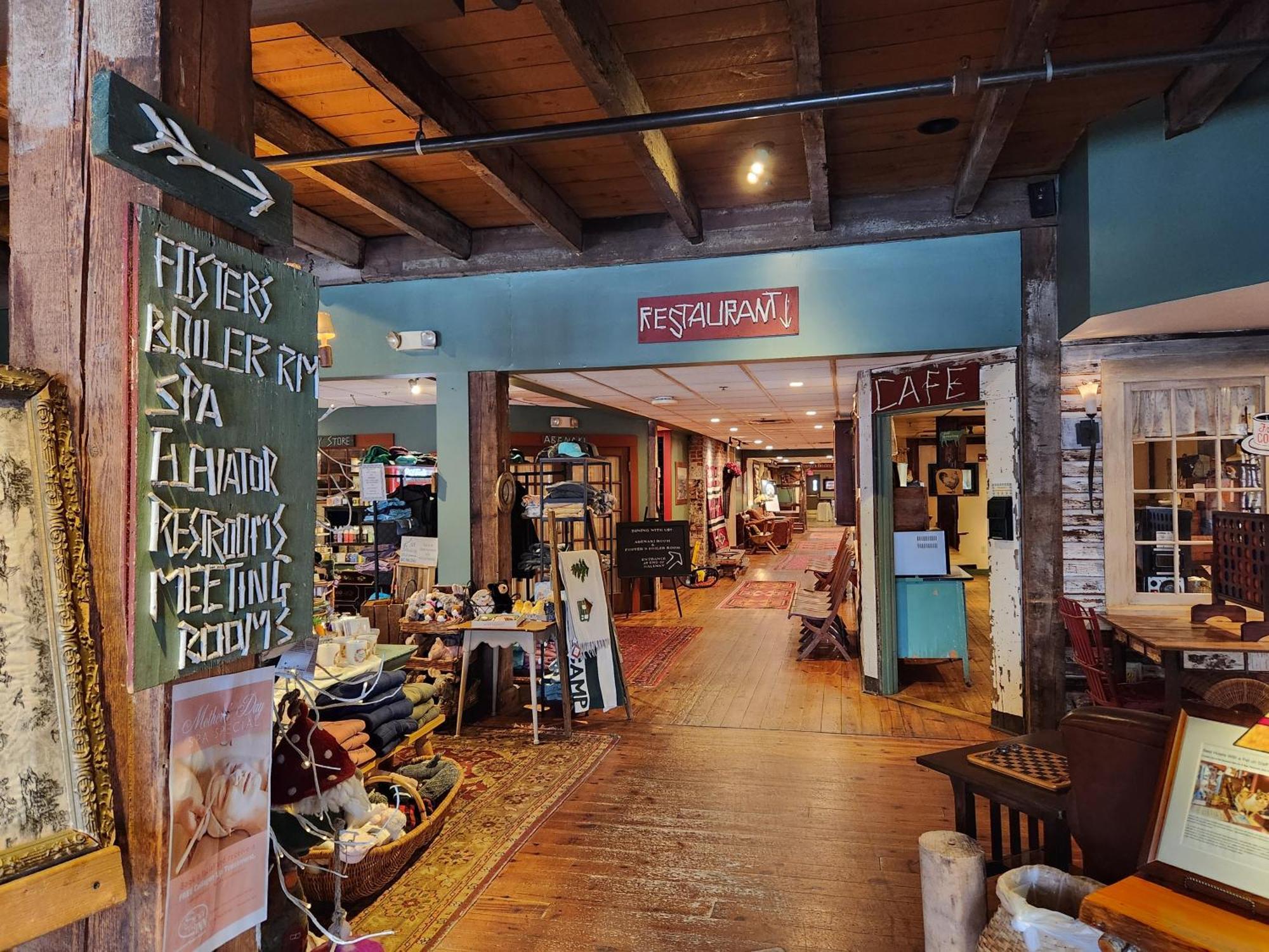 The Common Man Inn, & Hotel Plymouth